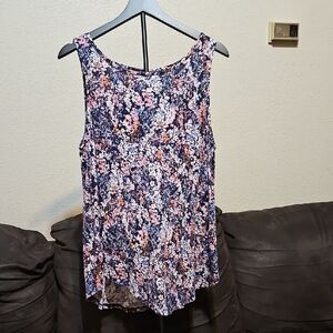 Floral Scoop Neck Sleeveless Blouse in Navy & Pink